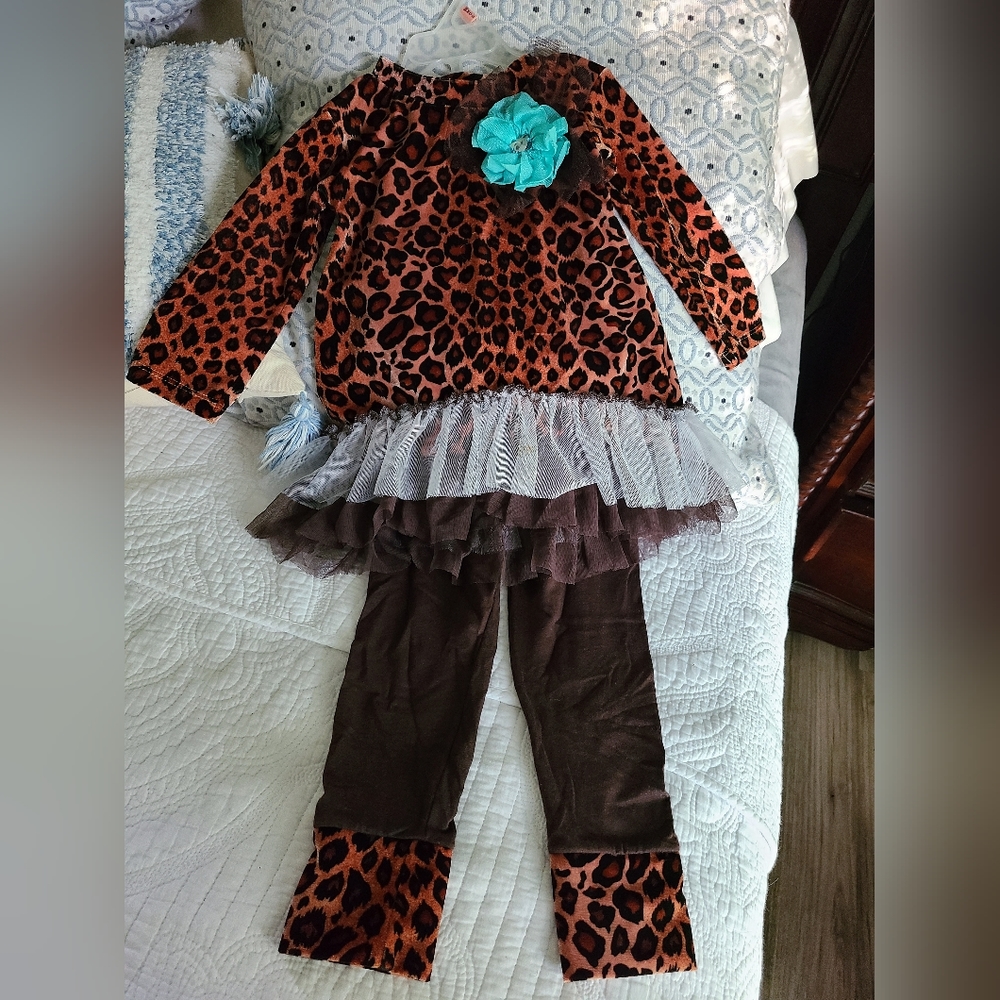 Haute Baby boutique set size 2t